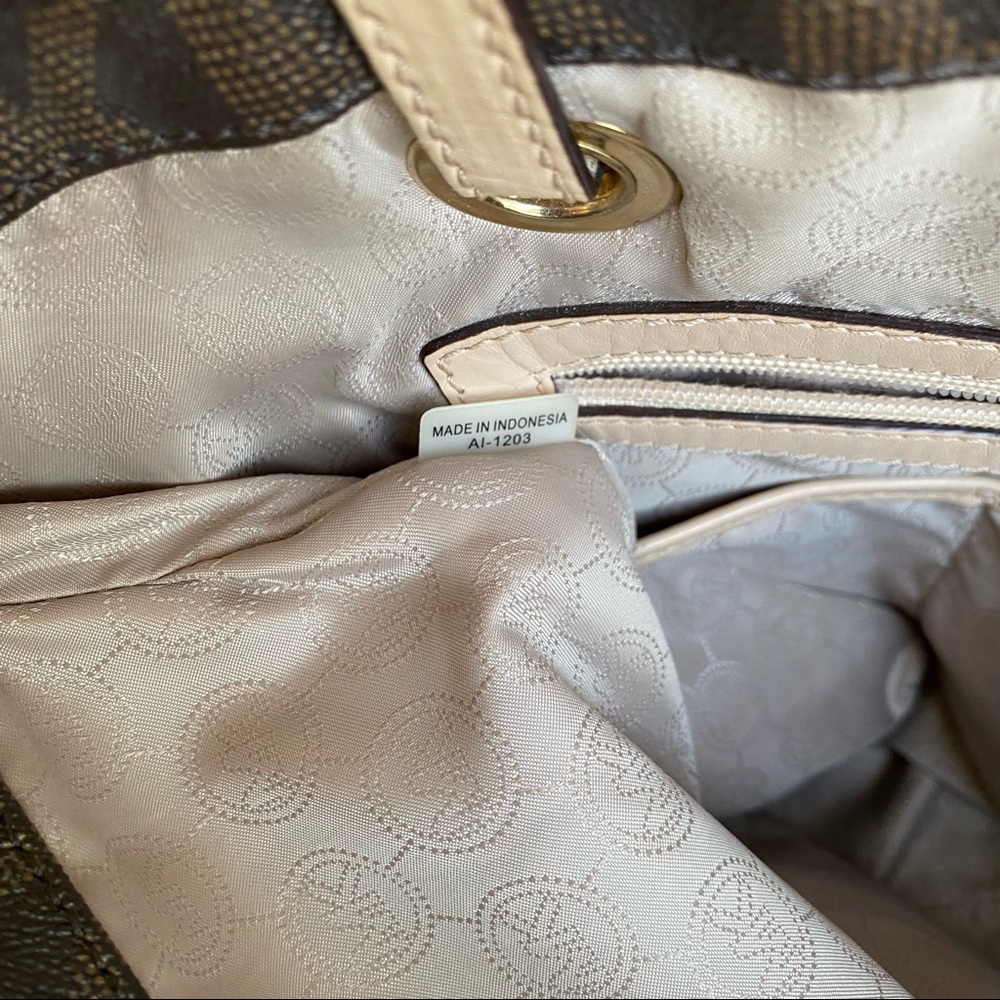 Michael Kors Brown Signature Jet Set Tote Bag - Picture 9 of 11